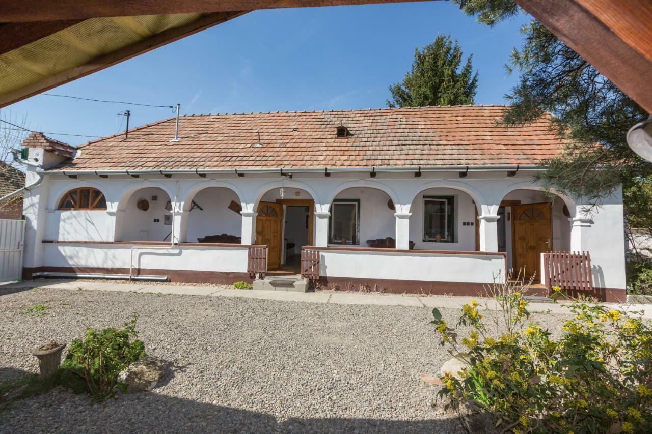 Gadoros Vendeghaz Ξενοδοχείο Egerszalók Εξωτερικό φωτογραφία