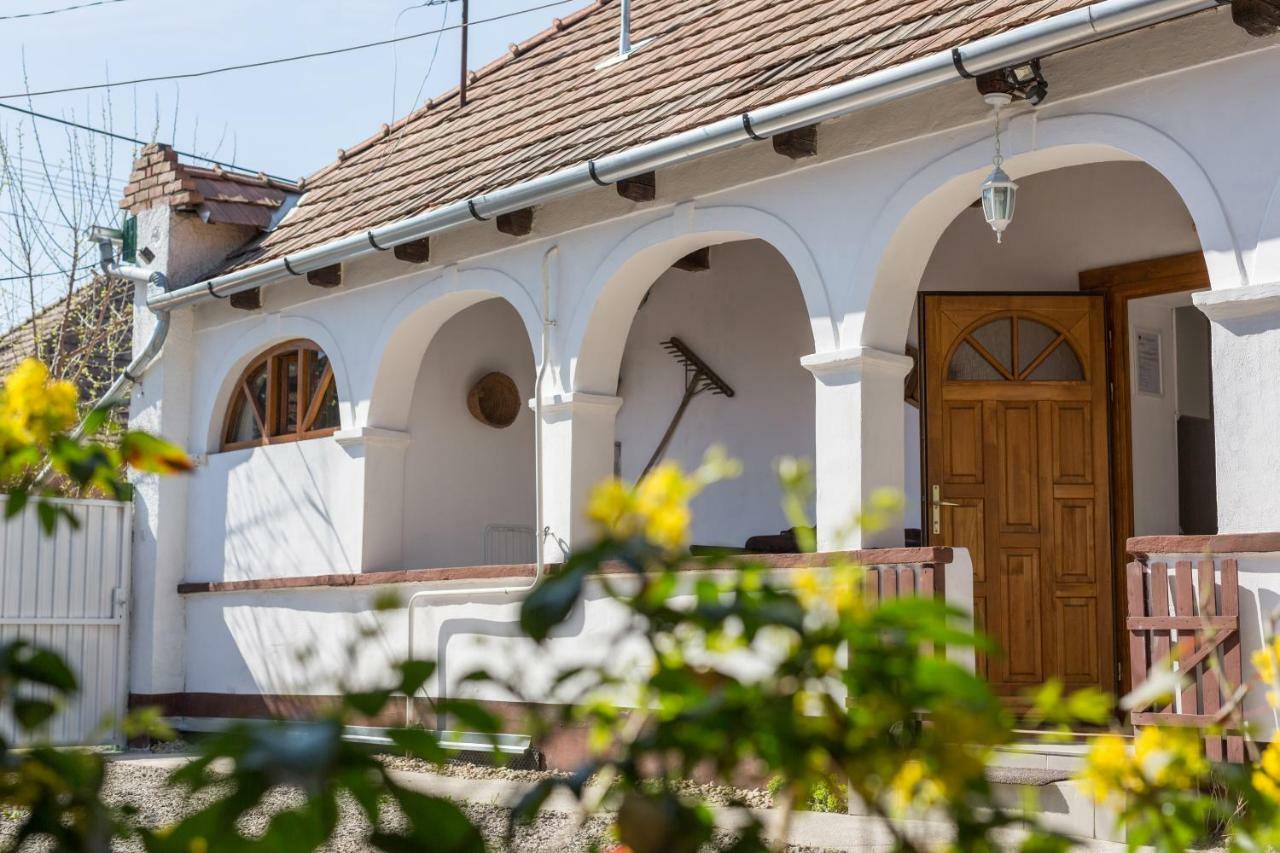 Gadoros Vendeghaz Ξενοδοχείο Egerszalók Εξωτερικό φωτογραφία